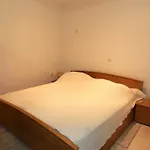 Apartment Lea Orebic