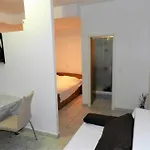 Lea オレビック