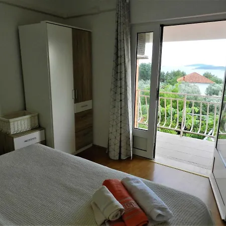 Lea Apartment Orebic