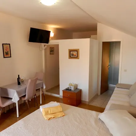 Lea Apartment Orebic