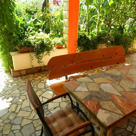 Apartment Lea Orebic