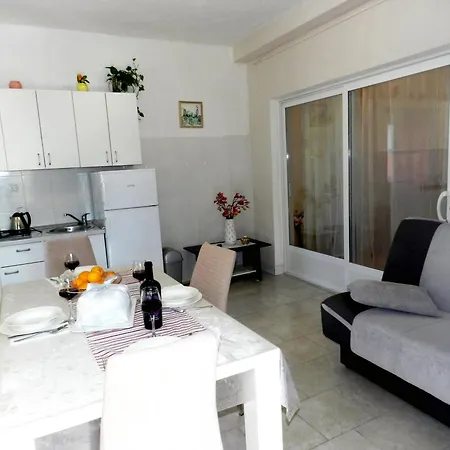 Apartment Lea Orebic