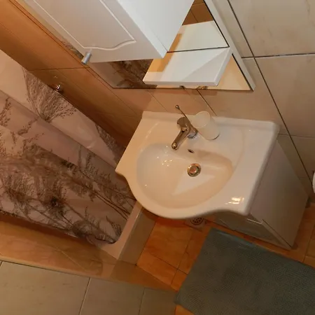 Lea Apartman