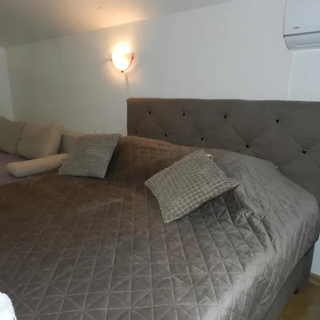 Apartman Lea